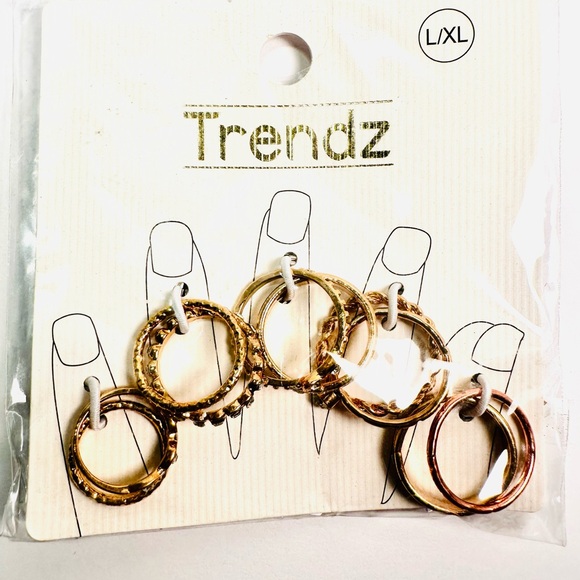 New Trendz Gold and Silver Tone Fashion Finger Rings-Set of 2 - Picture 2 of 5